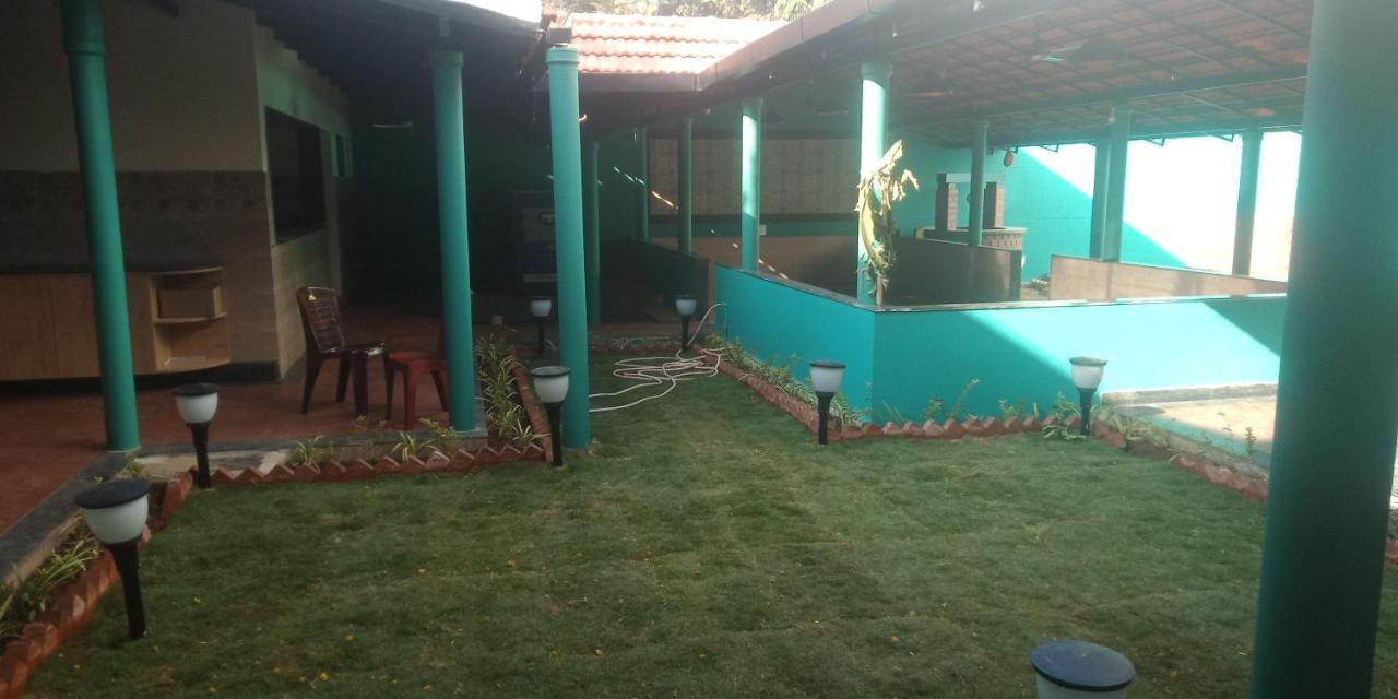 מלון Chikmagalūr M G Residency מראה חיצוני תמונה