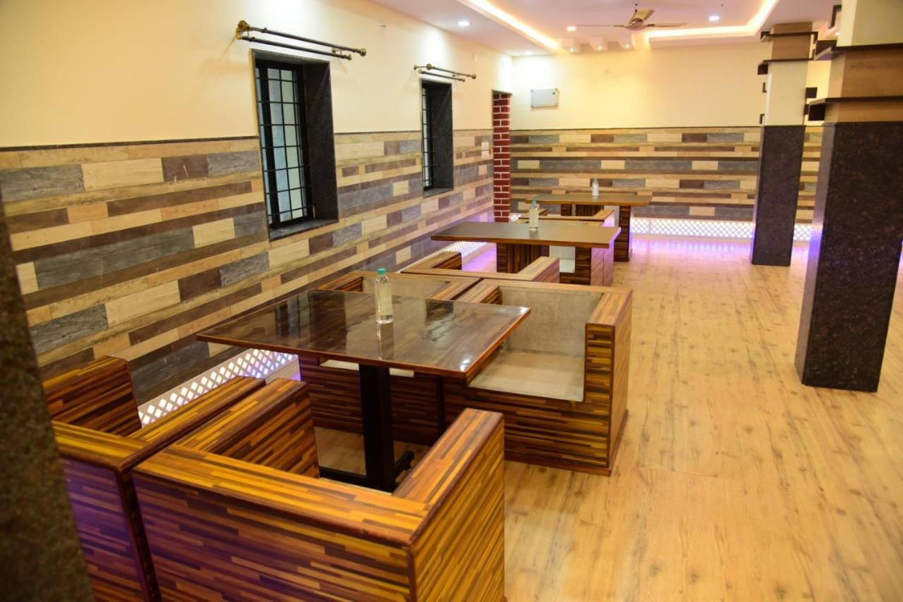 מלון Chikmagalūr M G Residency מראה חיצוני תמונה
